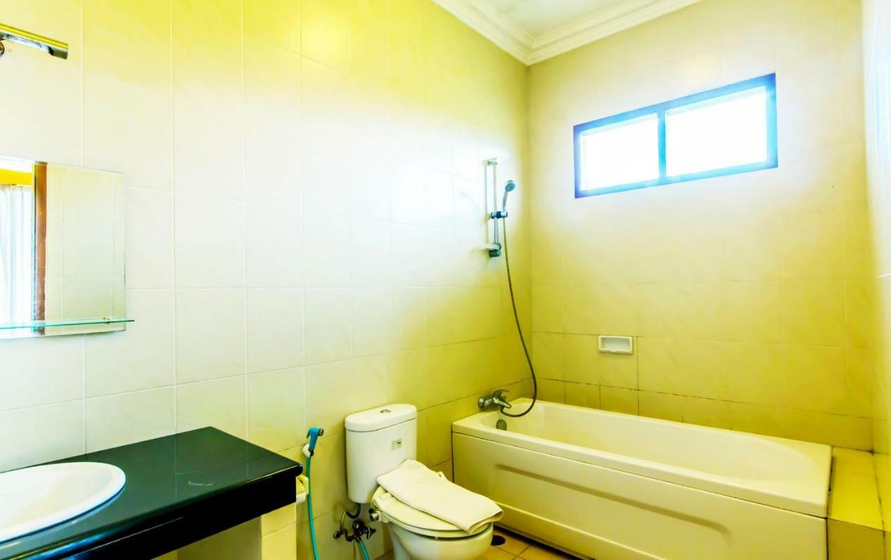 Puri Bernadi Guest House Lembang Kültér fotó
