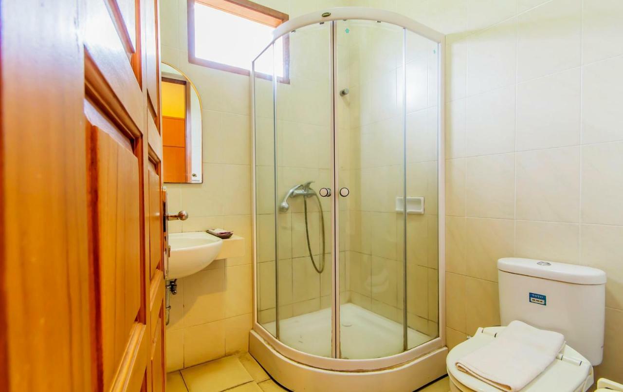 Puri Bernadi Guest House Lembang Kültér fotó